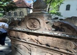 Prager Friedhöfe: Bekannte Architekten als Gestalter von Grabmälern