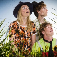 Auf der Bühne: “Die besten Beerdigungen der Welt”