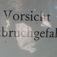 Vorsicht!